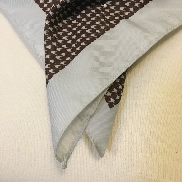 Vintage Glentex Ice and Espresso Puppytooth Square Handkerchief Scarf - Picture 7 of 13